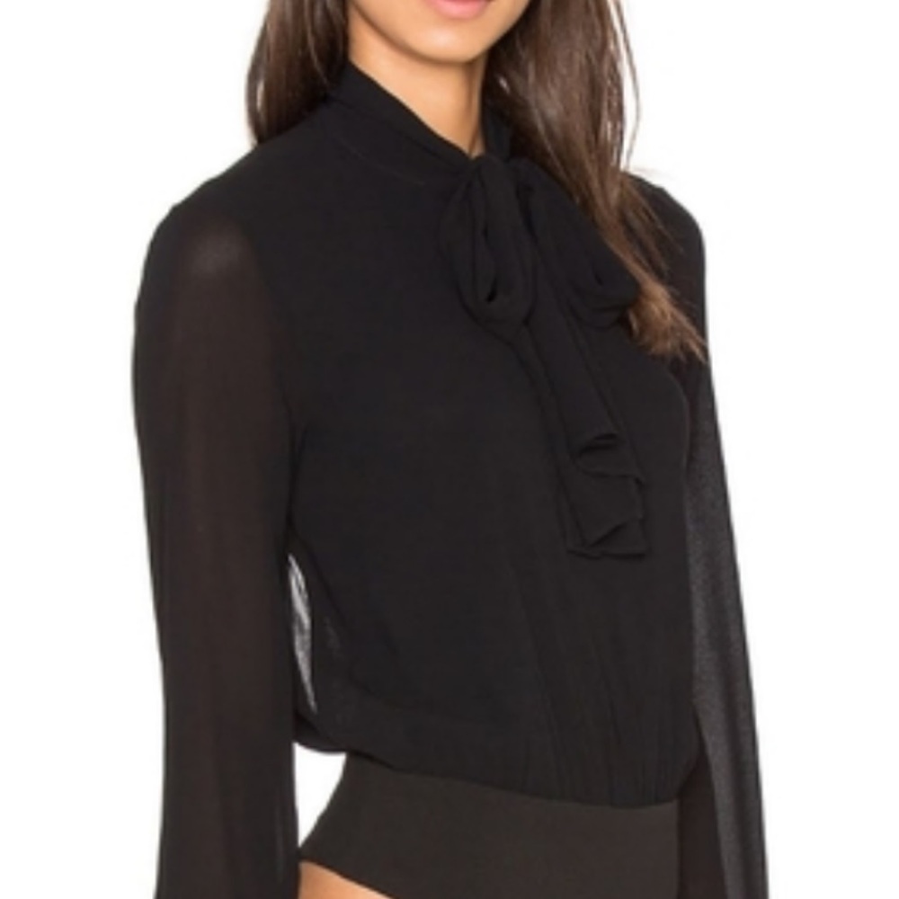 MISHA Collection (Bachelorettes wore this designer) BOW FRONT OPEN BACK